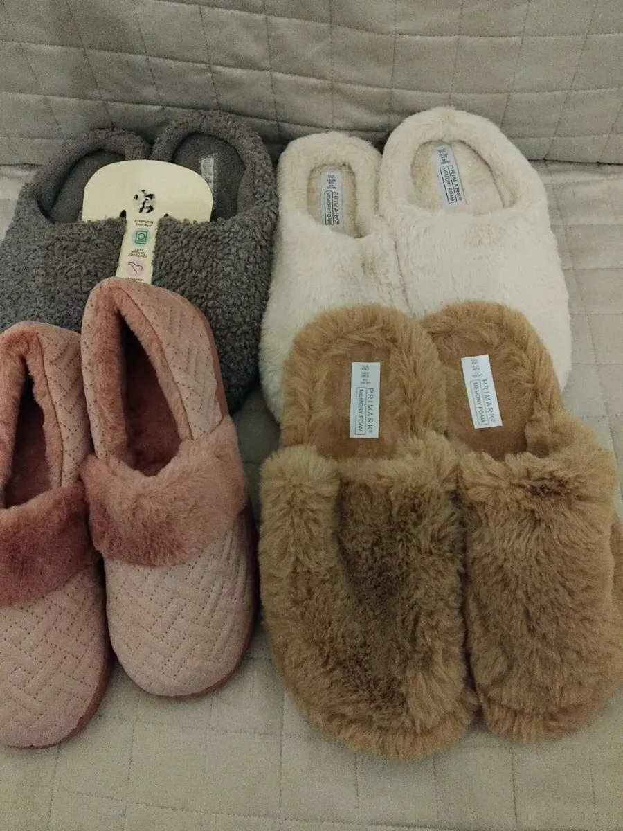 Women's Slippers - Image 2