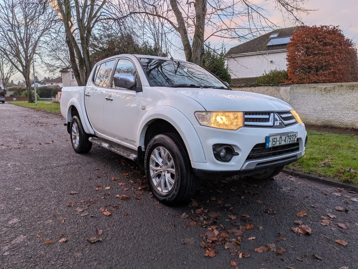 2015 Mitsubishi L200 ***DOE and Tax*** - Image 1