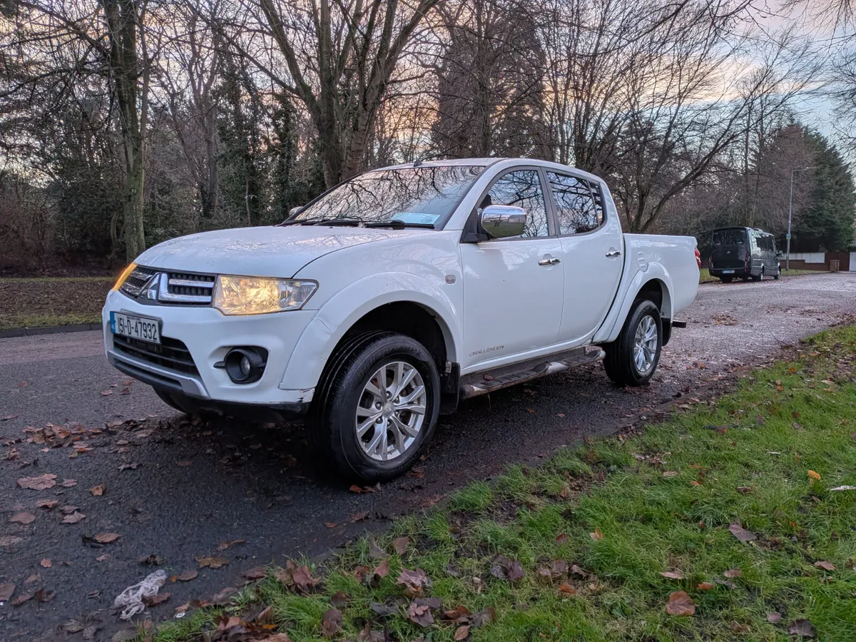 2015 Mitsubishi L200 ***DOE and Tax*** - Image 2