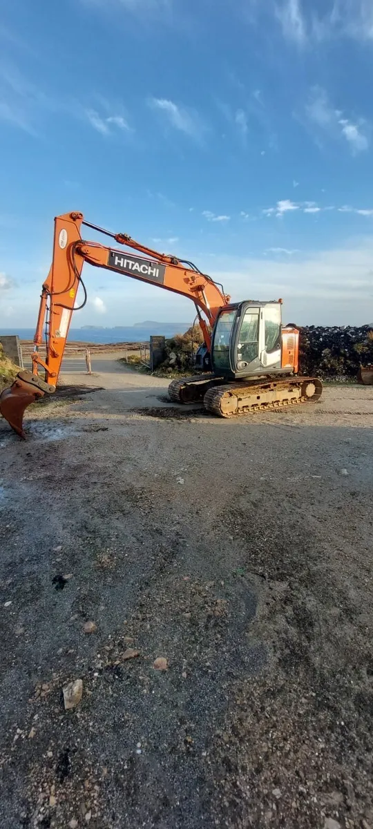 Hitachi 135 US -3 - Image 1