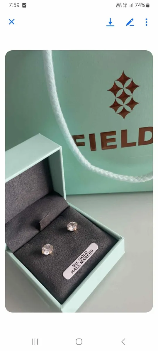 9 ct diamond stud earrings - Image 3