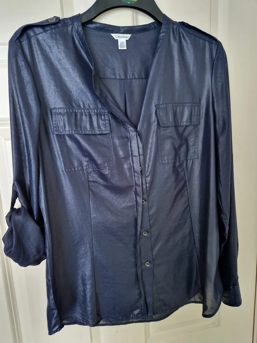 Genuine Calvin Klein ladies blouse (Large) - Image 3