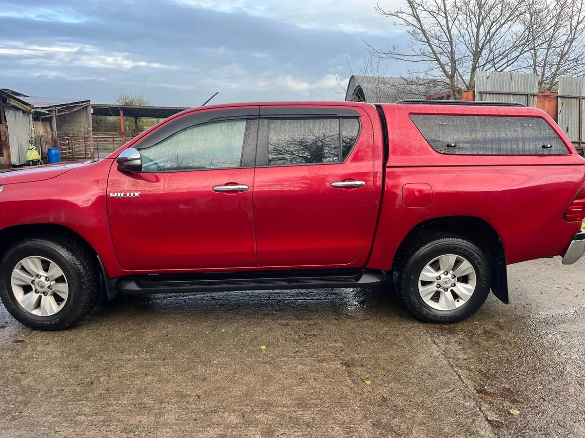 Toyota Hilux - Image 2