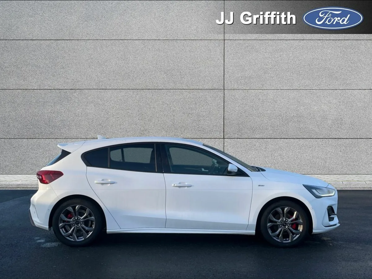 Ford Focus 1.0L EcoBoost 125PS Trend - Image 4