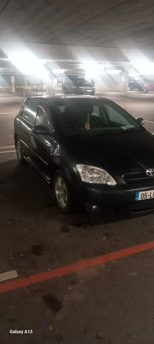 05 Toyota corolla - Image 2