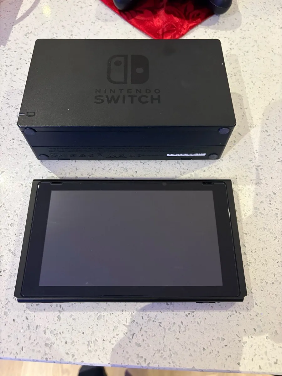 Nintendo Switch - Image 3