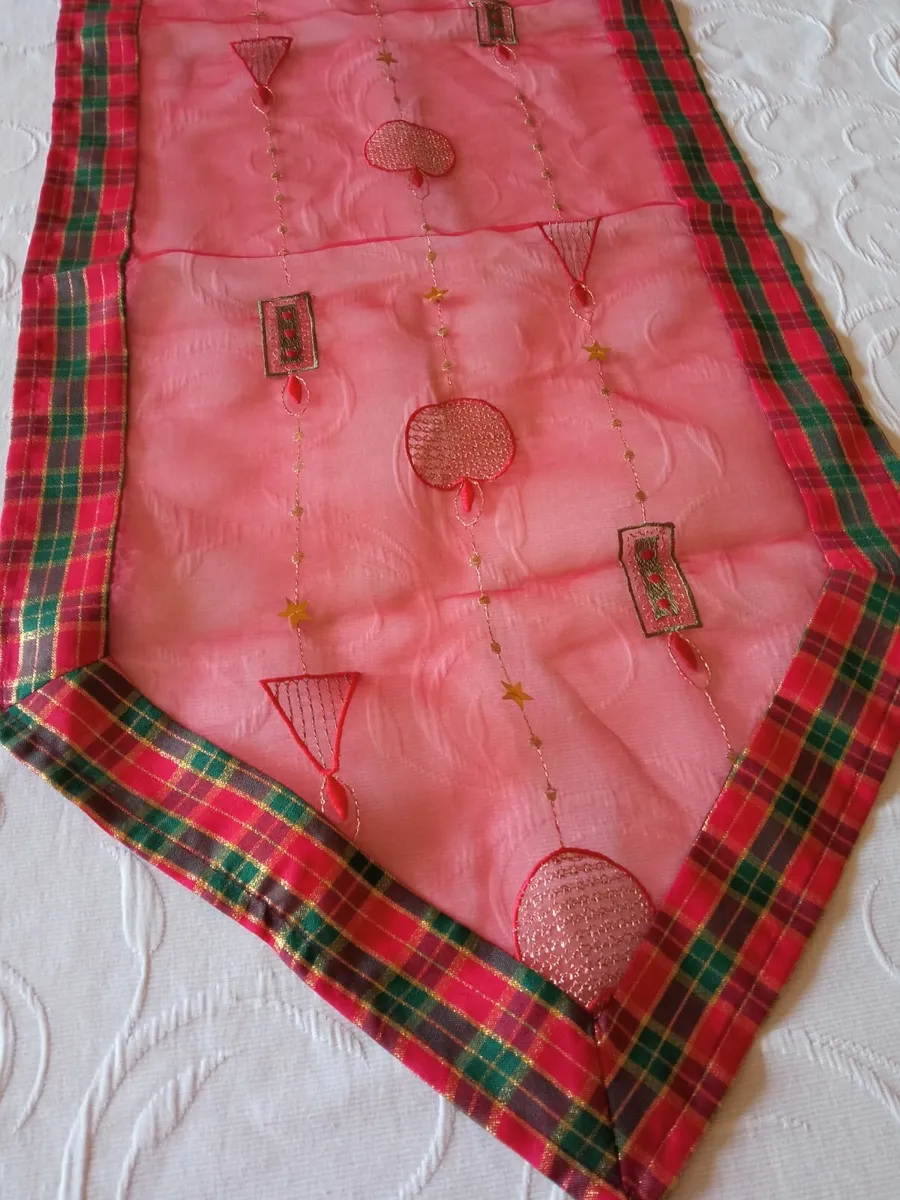 Christmas Table Runner - Image 3