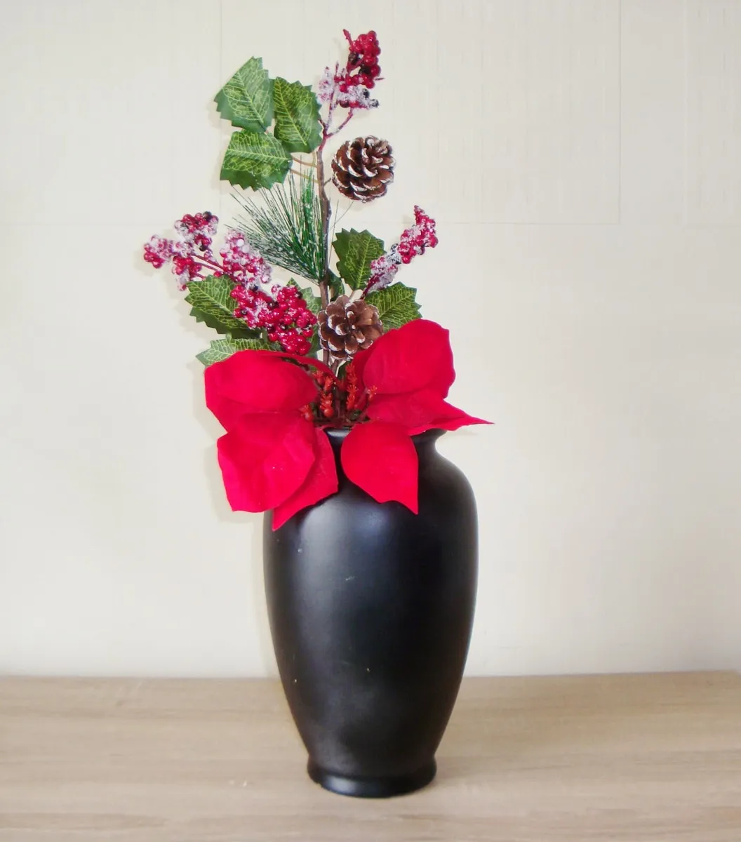 10 x red berry, poinsettia and pinecones pick - Image 2