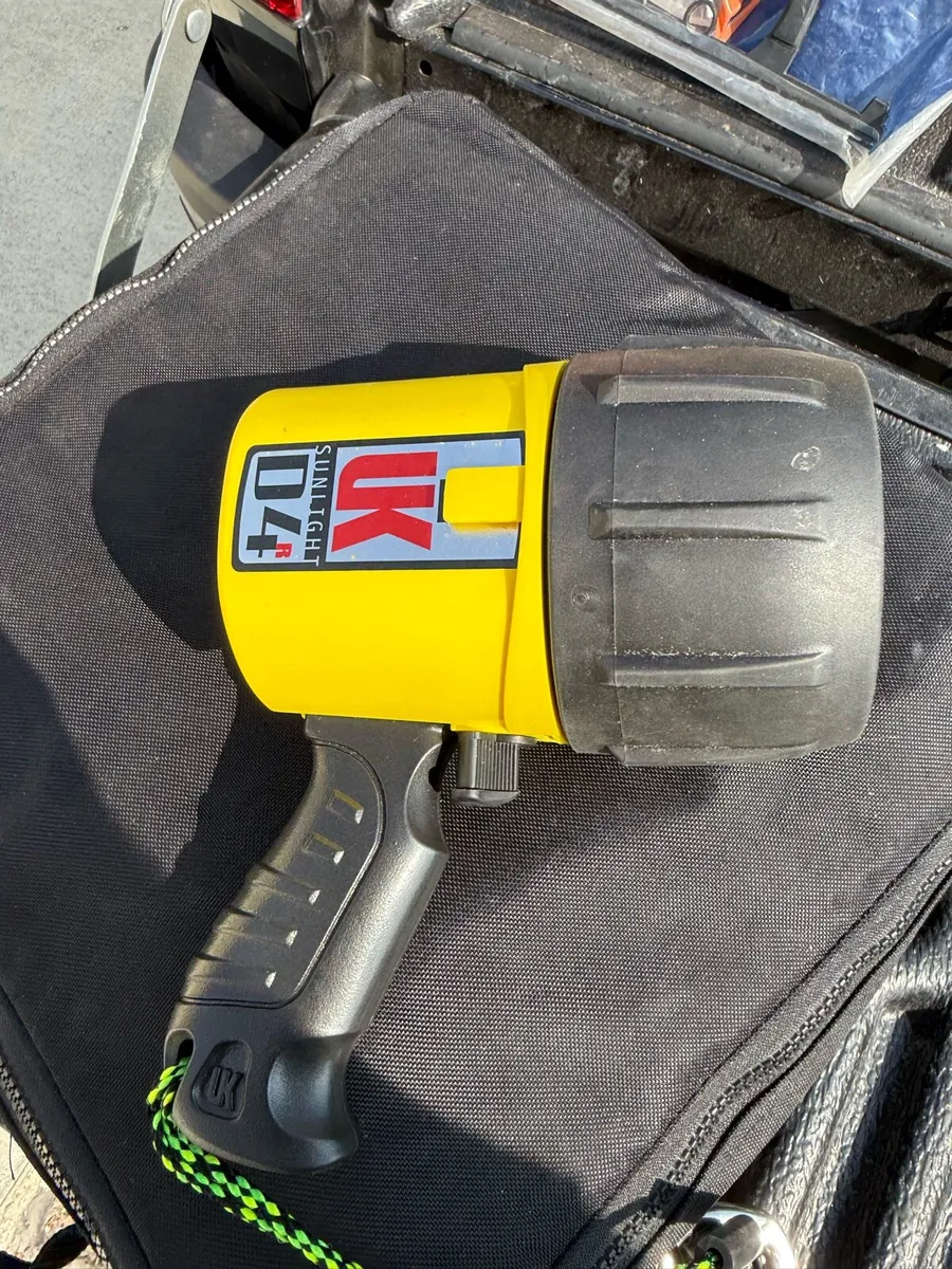 Underwater Kinetics Uk Sunlight D4