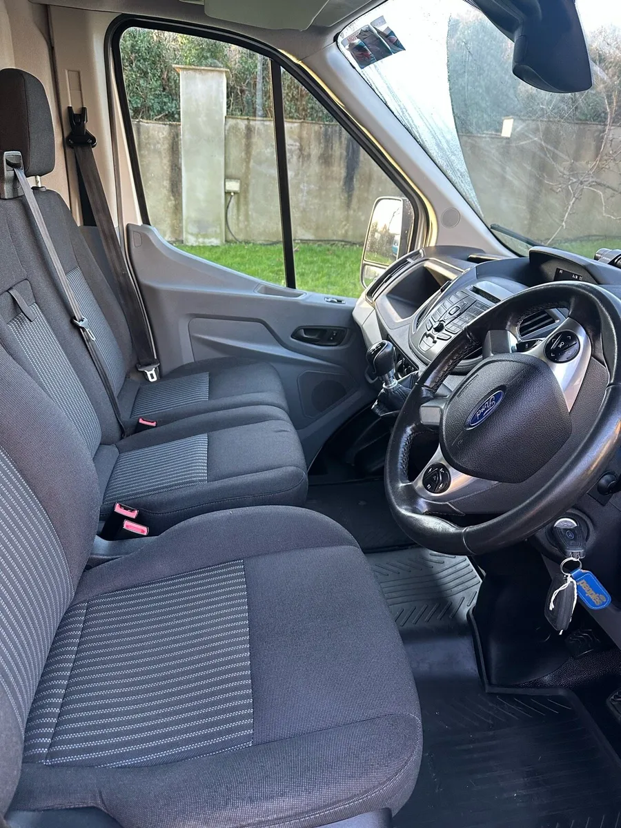 Ford transit - Image 2