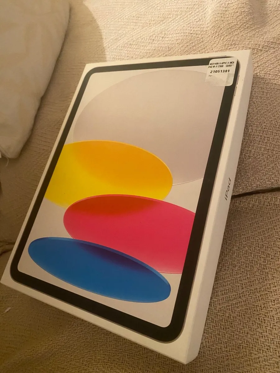 Brand new iPad - Image 1