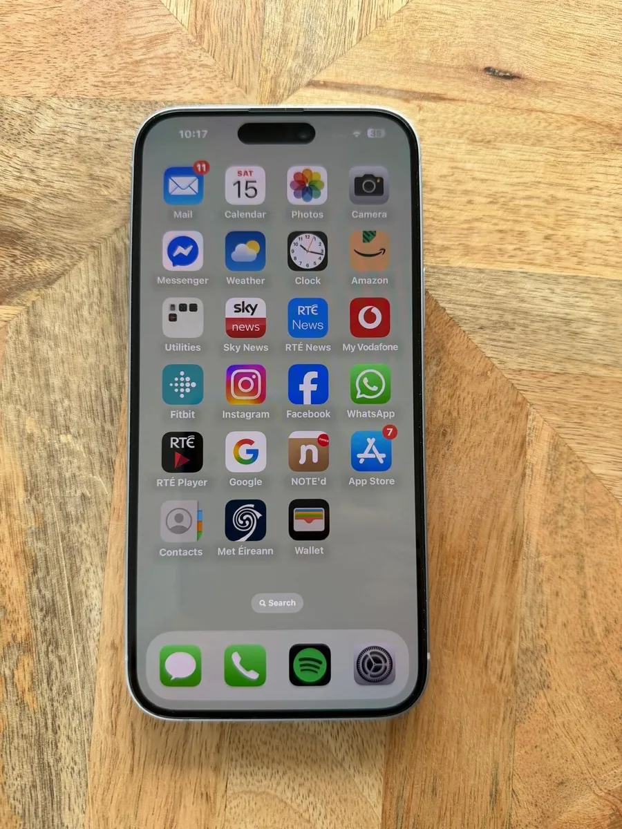 iPhone 15 plus - Image 1