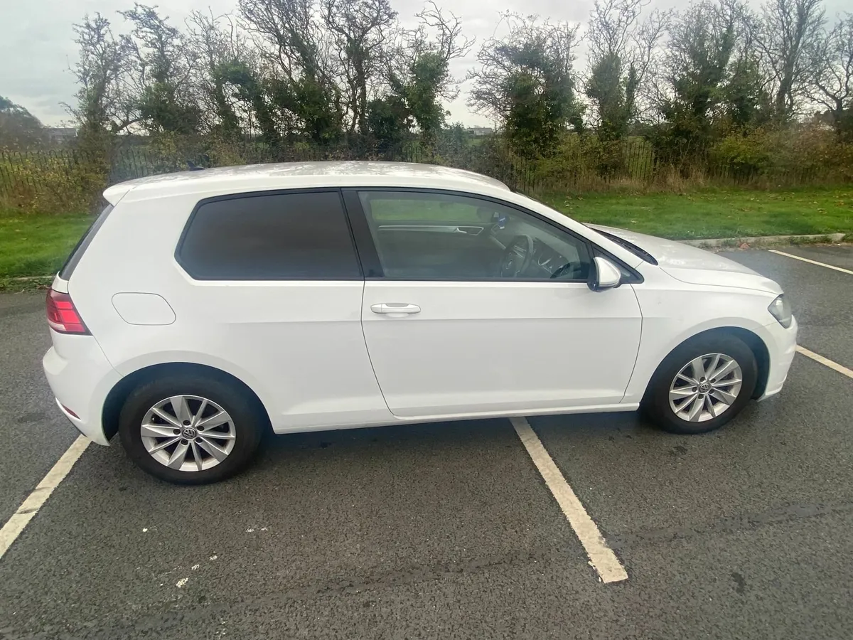 Volkswagen Golf 2019 - Image 1