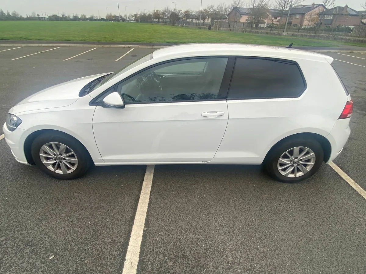 Volkswagen Golf 2019 - Image 2