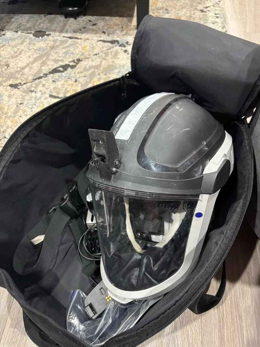 3m Versaflo PAPR Respirator - Image 2