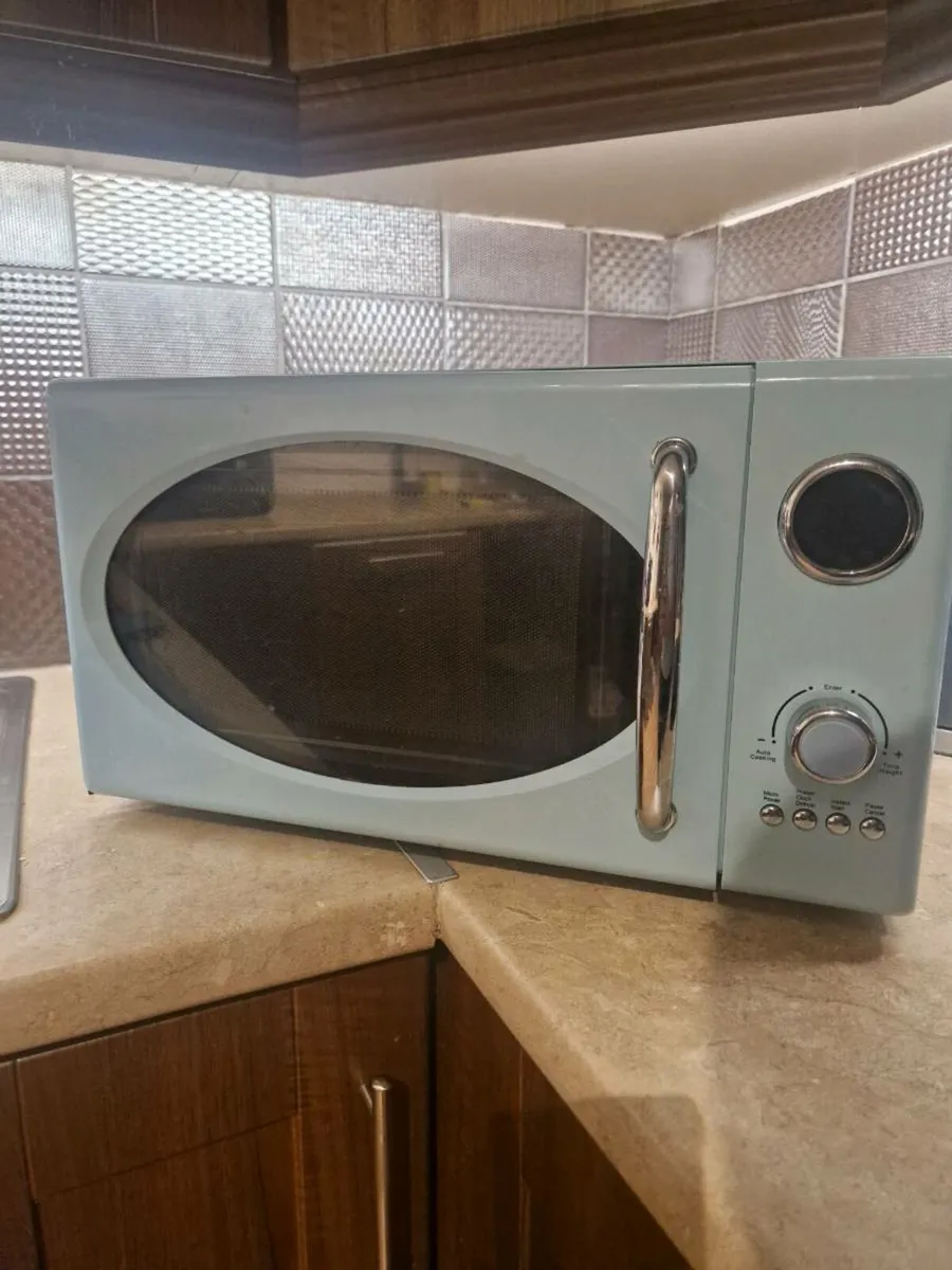 Microwave - Image 1