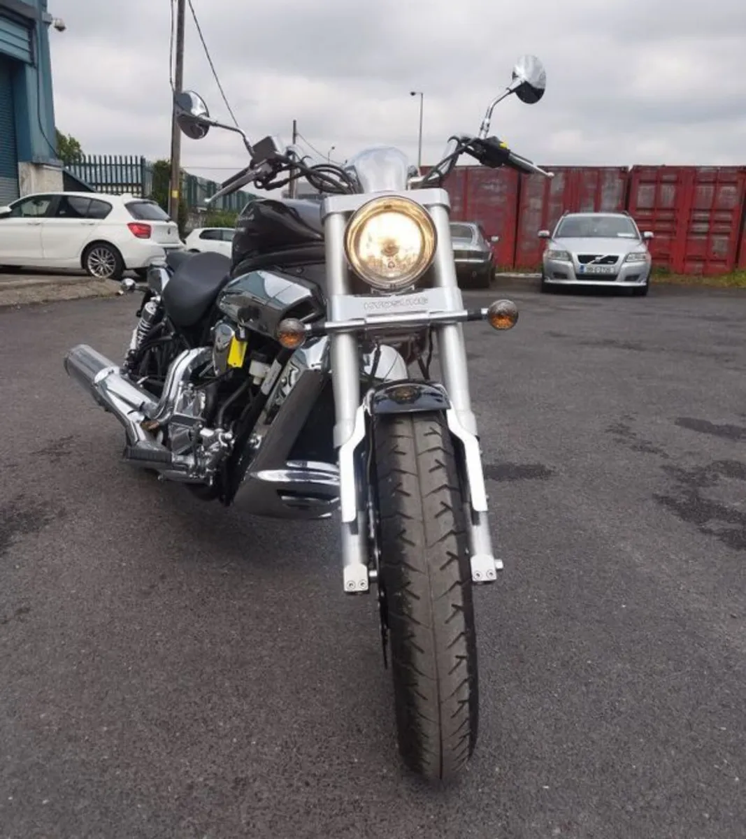 Hyosung GV650 - Image 1