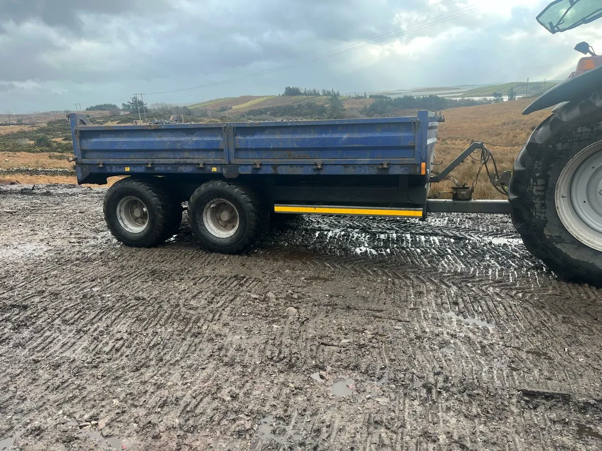 14x8 tipping trailer - Image 1