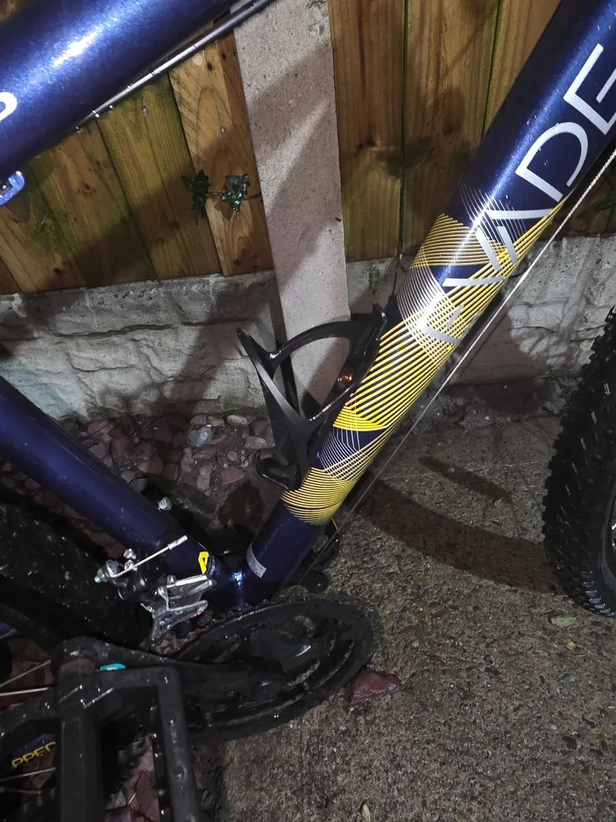 Apollo Evade Medium Bike - Image 4