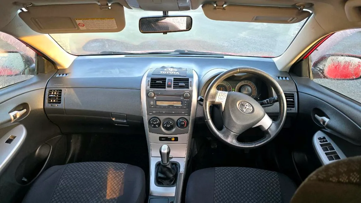 08 Toyotta carrolla 1.4 petrol manual - Image 3