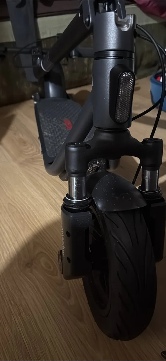 Electric scooter 1 month old - Image 3