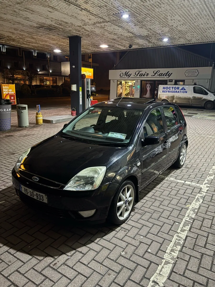 2006 Fiesta 1.25 petrol nct 02/26 tax 01/26 - Image 2