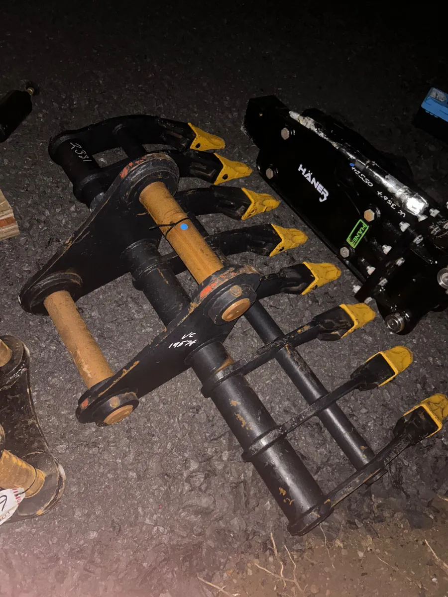 Unused 5ft 80mm pin stone rake suit 20t digger - Image 2