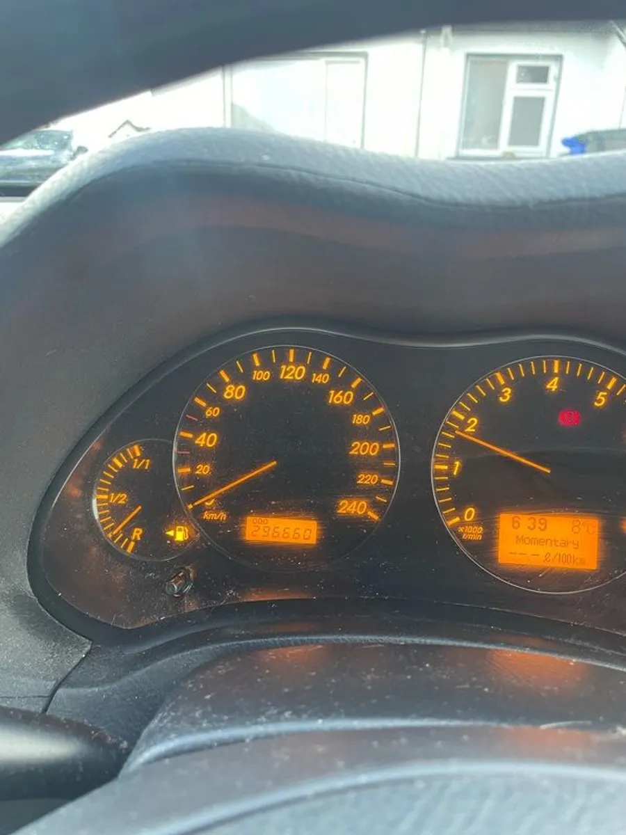 2007 Toyota Avensis - Image 3