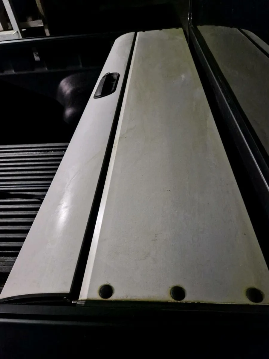 Toyata Hilux Roller Shutter - Image 3