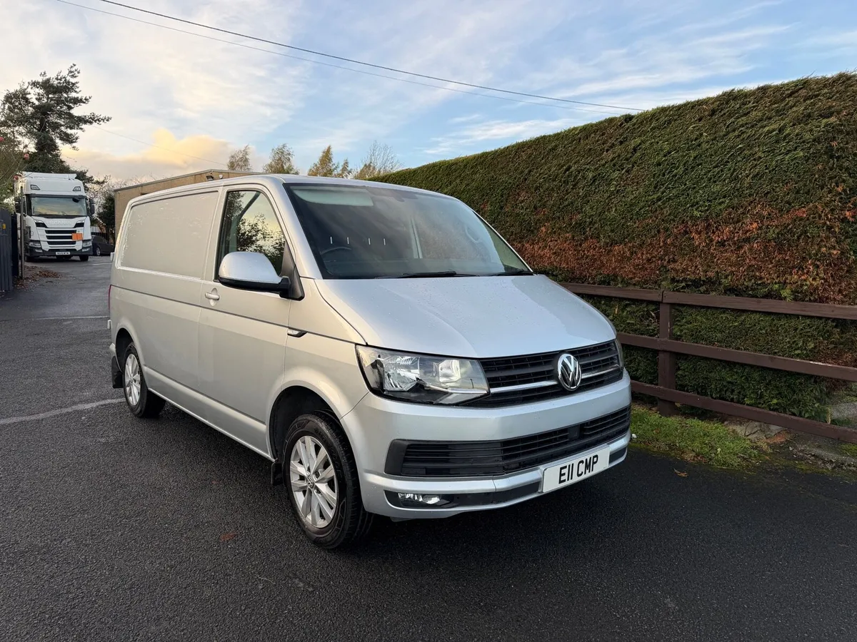 2019 Volkswagen Transporter 2.0 TDI Highline - - Image 1