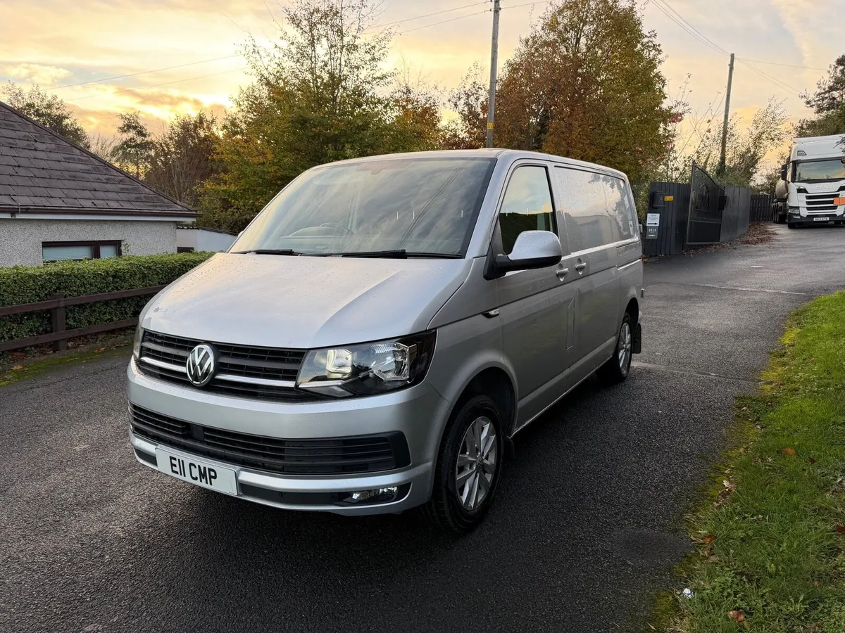 2019 Volkswagen Transporter 2.0 TDI Highline - - Image 3