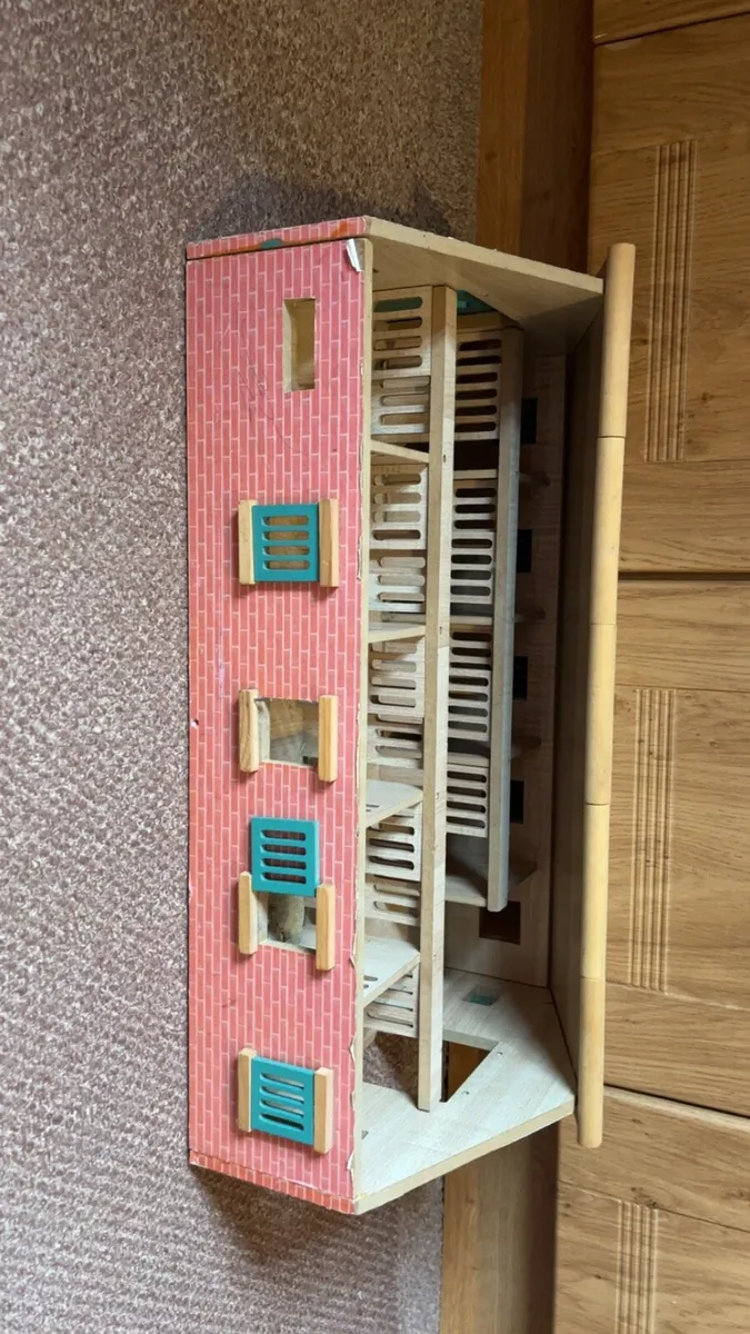 Farming toys- sheds - Image 1