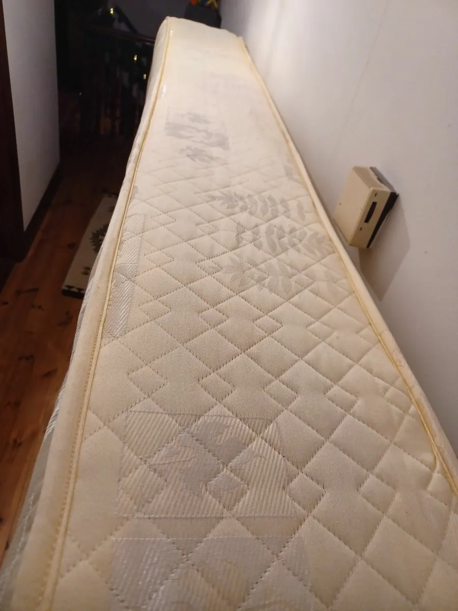 Mattress - Image 3