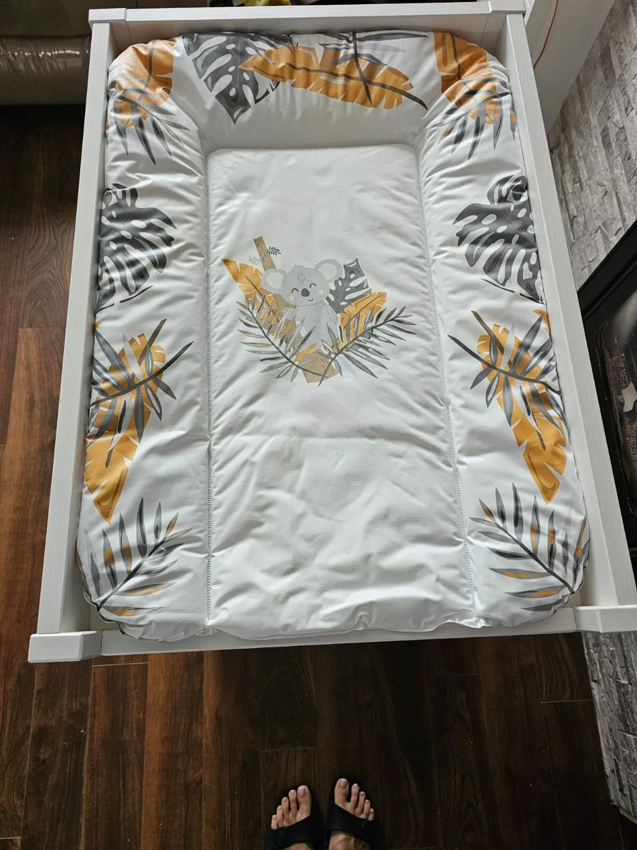 Hoppekids Ida Marie Changing Table - Image 3