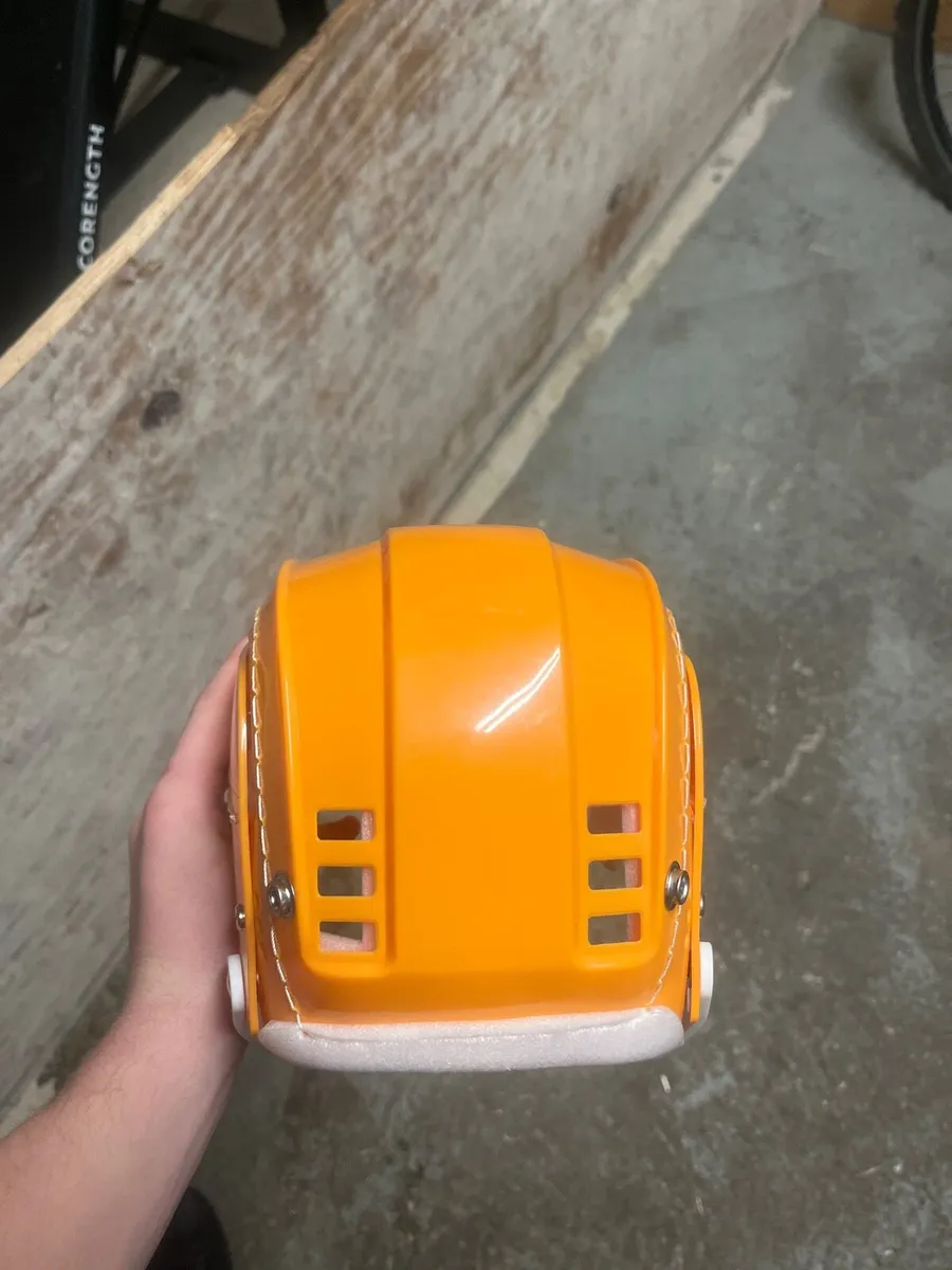 Gola helmet - Image 3