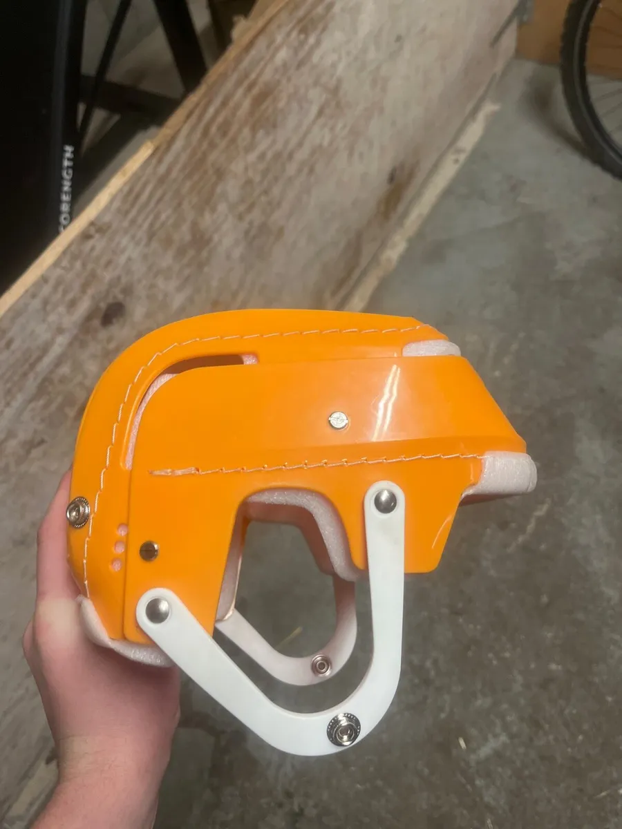 Gola helmet - Image 4