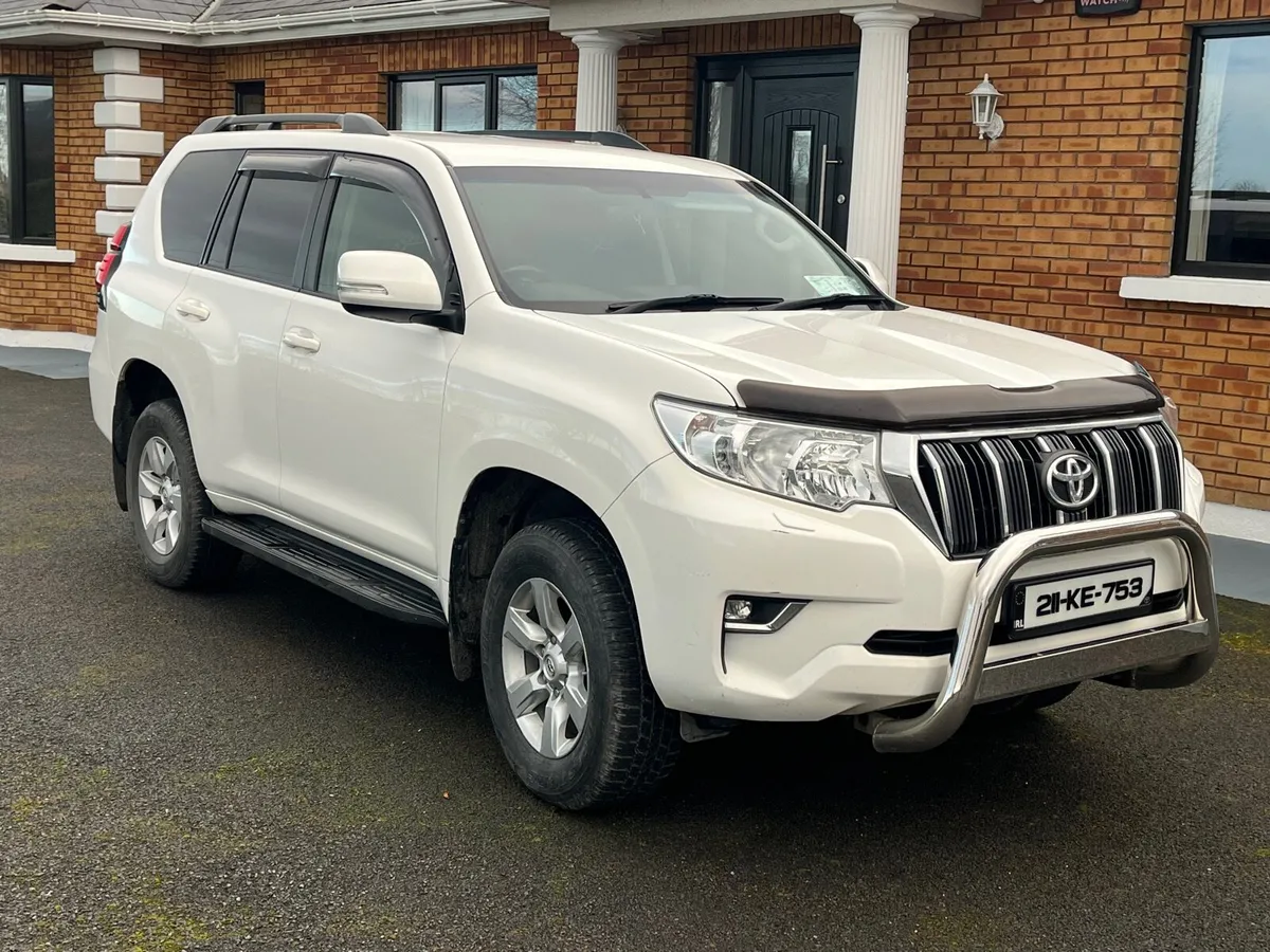 211 Toyota Land Cruiser - Image 2