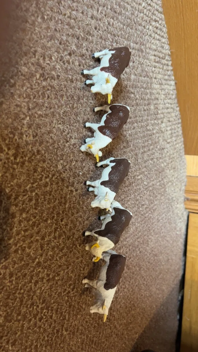 Farming toys - animals - Image 1