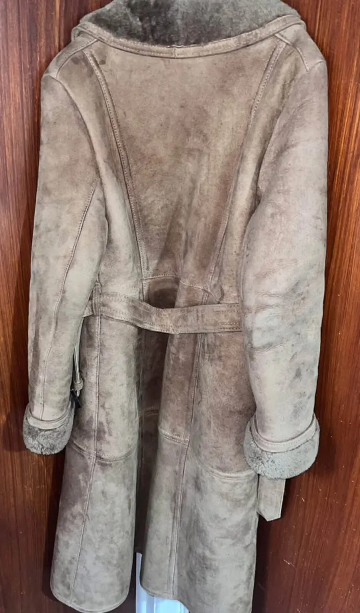Vintage 70s sheepskin coat - Image 2