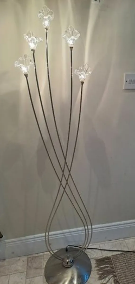 Chrome Lamp with glass flower shades - Image 1