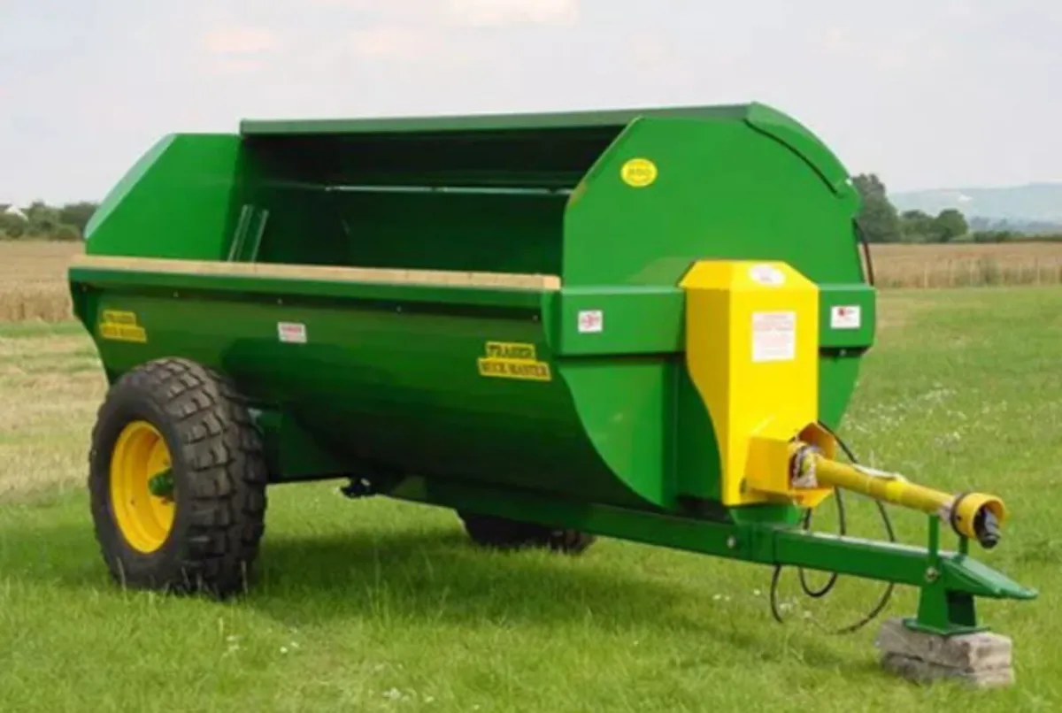 Fraser dung spreader