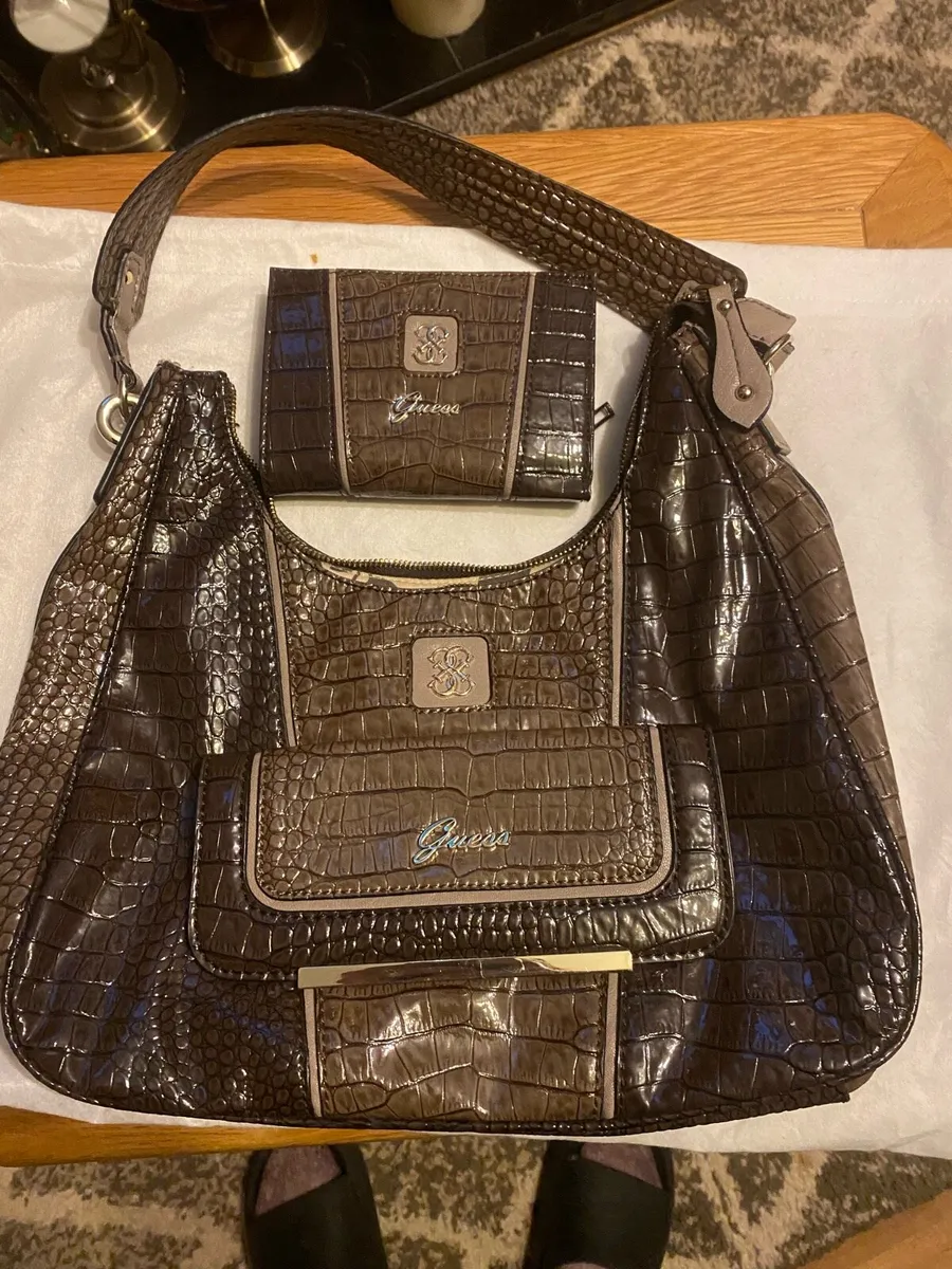 Genuine Guess Handbag and Purse - Image 1