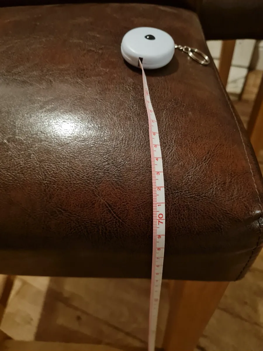 4 Bar Stools - Image 3