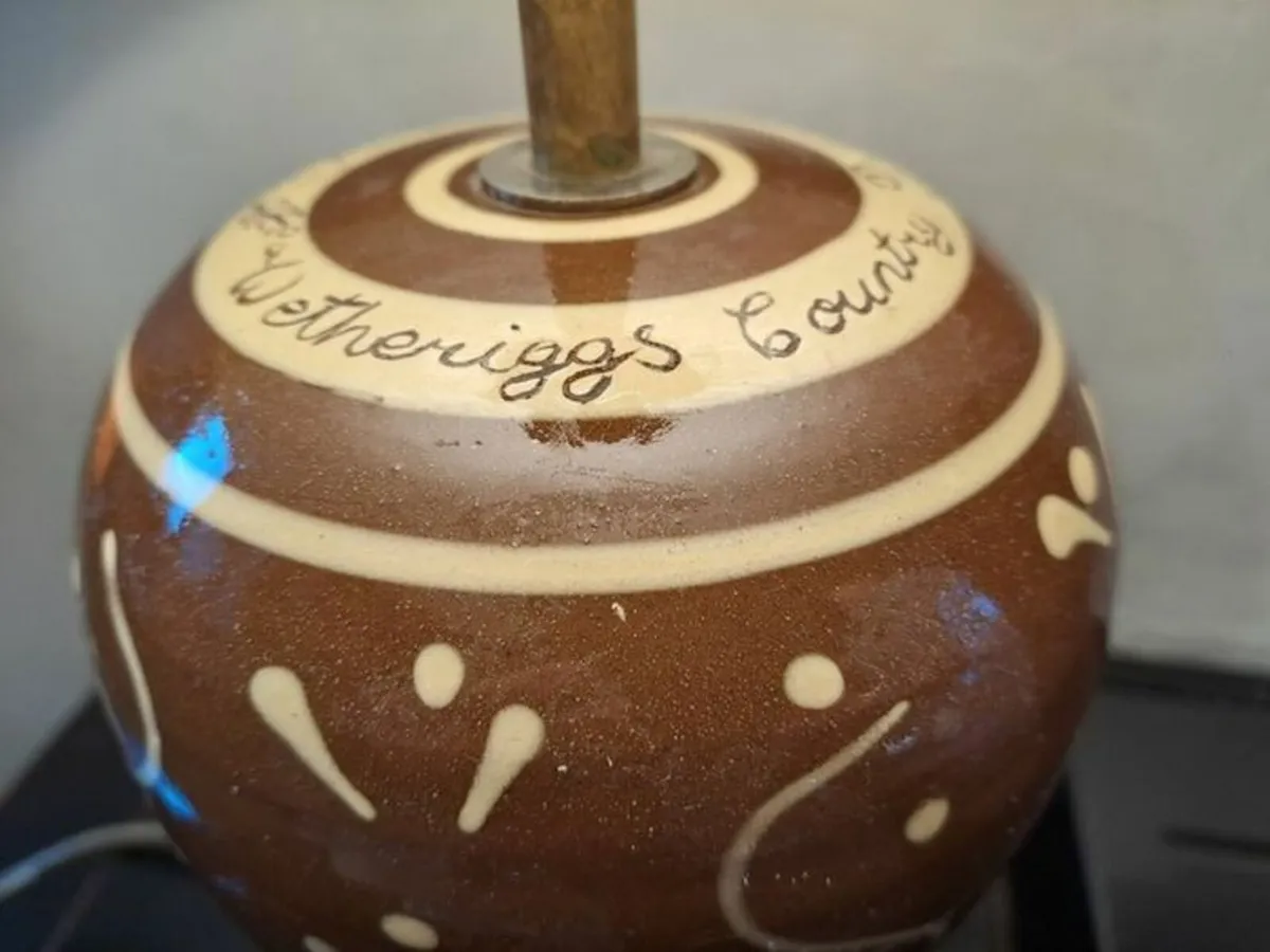 Wetheriggs Country Pottery lamp - Image 2
