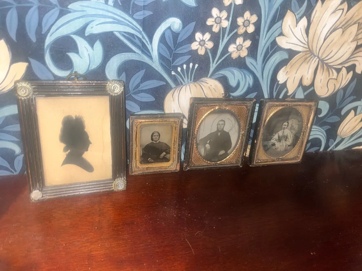 Antique picture frames