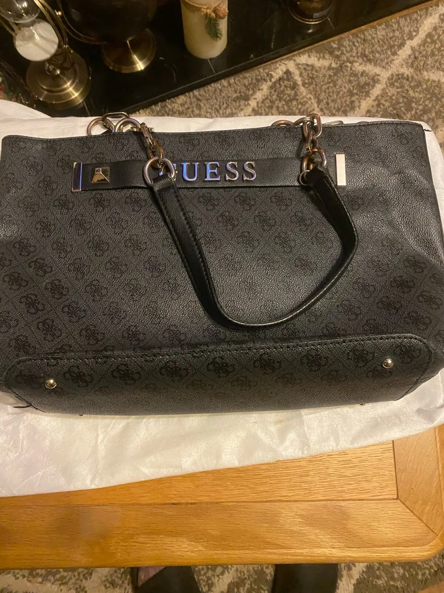 Genuine Guess Handbag - Image 1
