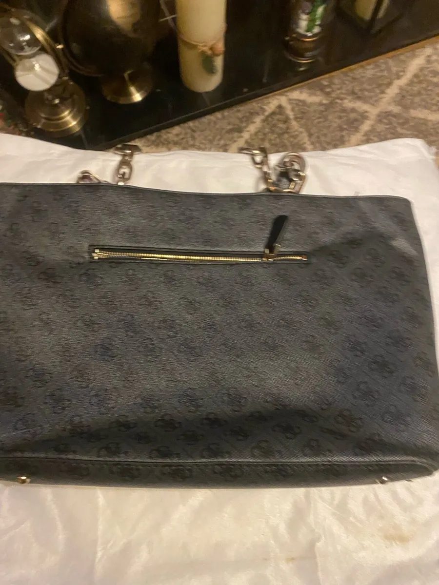 Genuine Guess Handbag - Image 2
