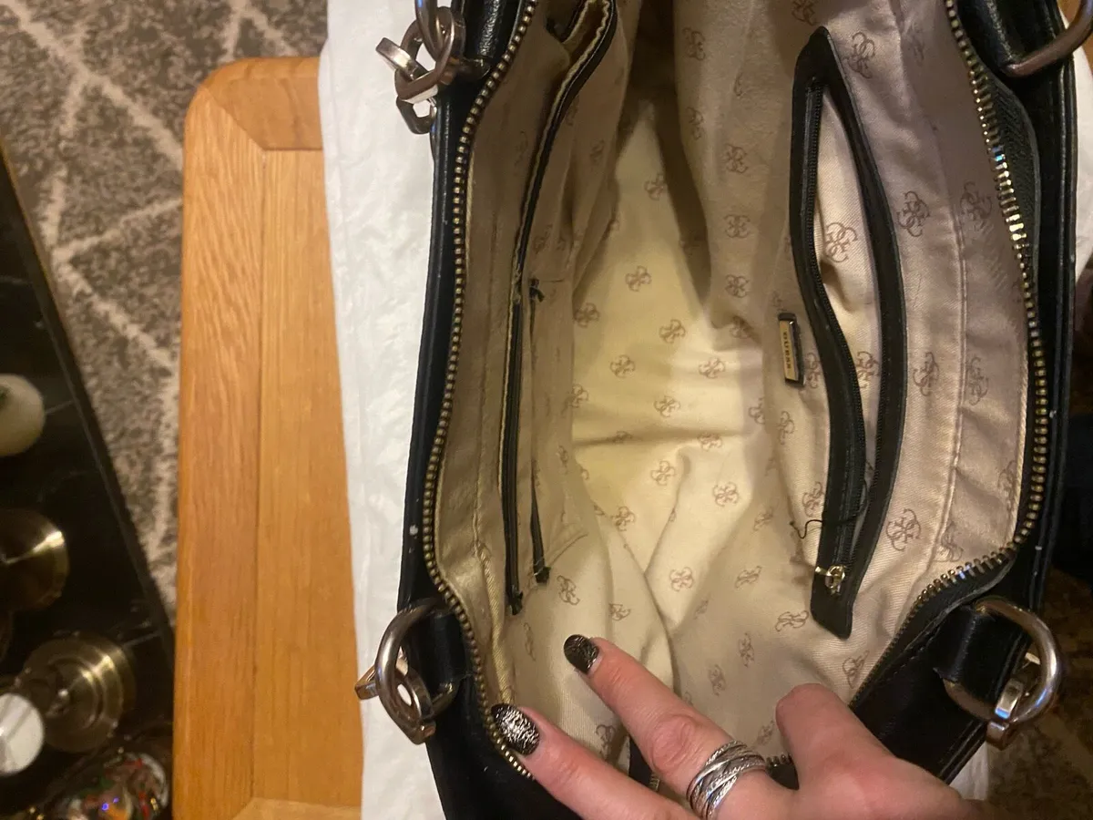 Genuine Guess Handbag - Image 3