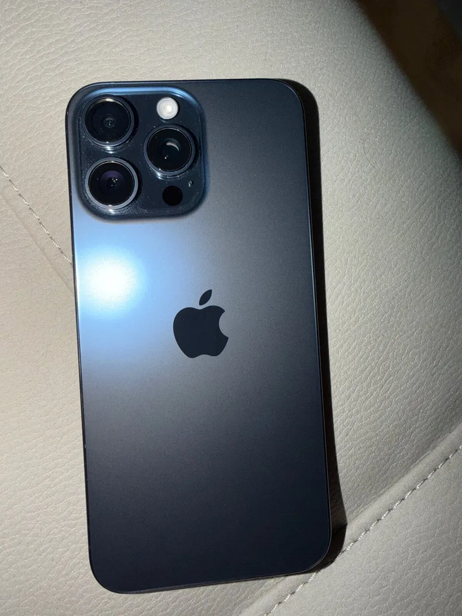 iPhone 15 Pro Max - Image 3