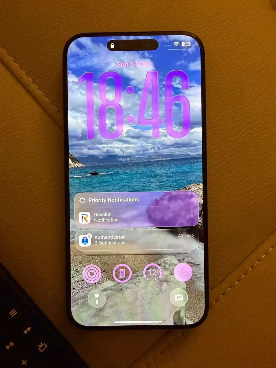 iPhone 15 Pro Max - Image 1